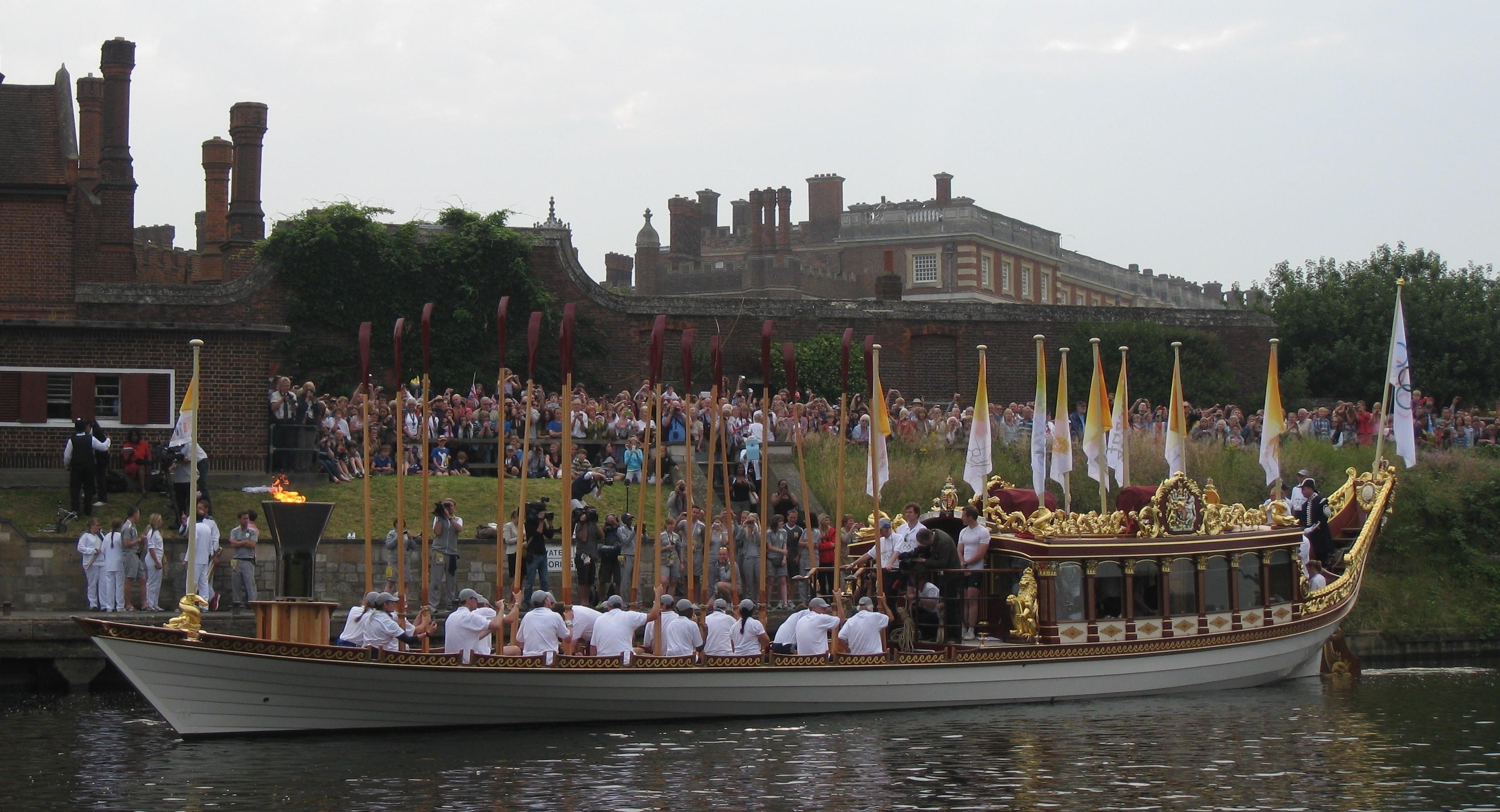 Casting off at Hampton Court Palace