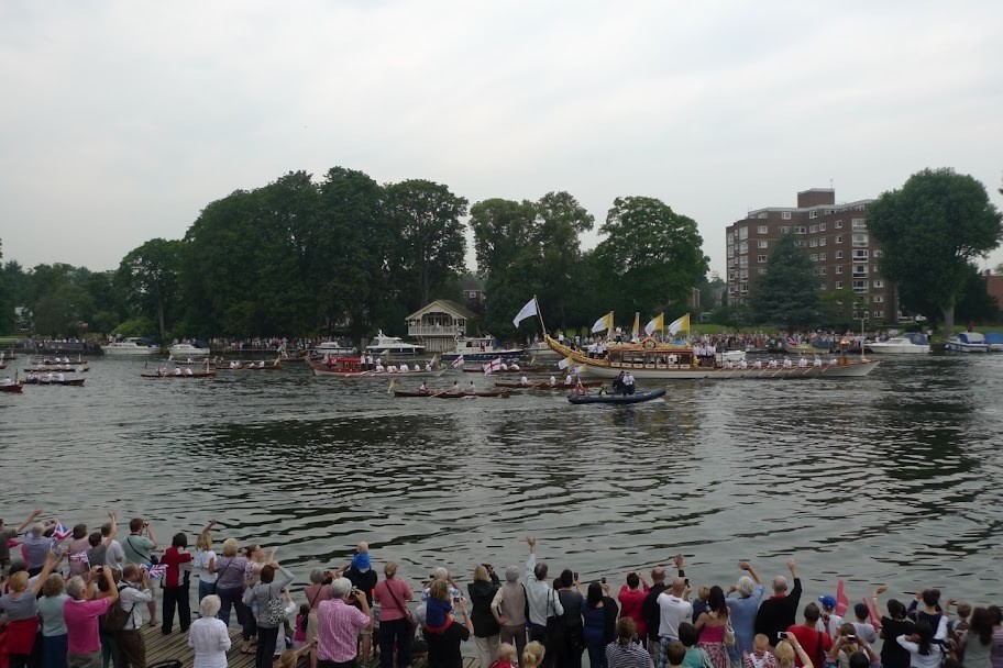 Kingston Rowing Club crowds