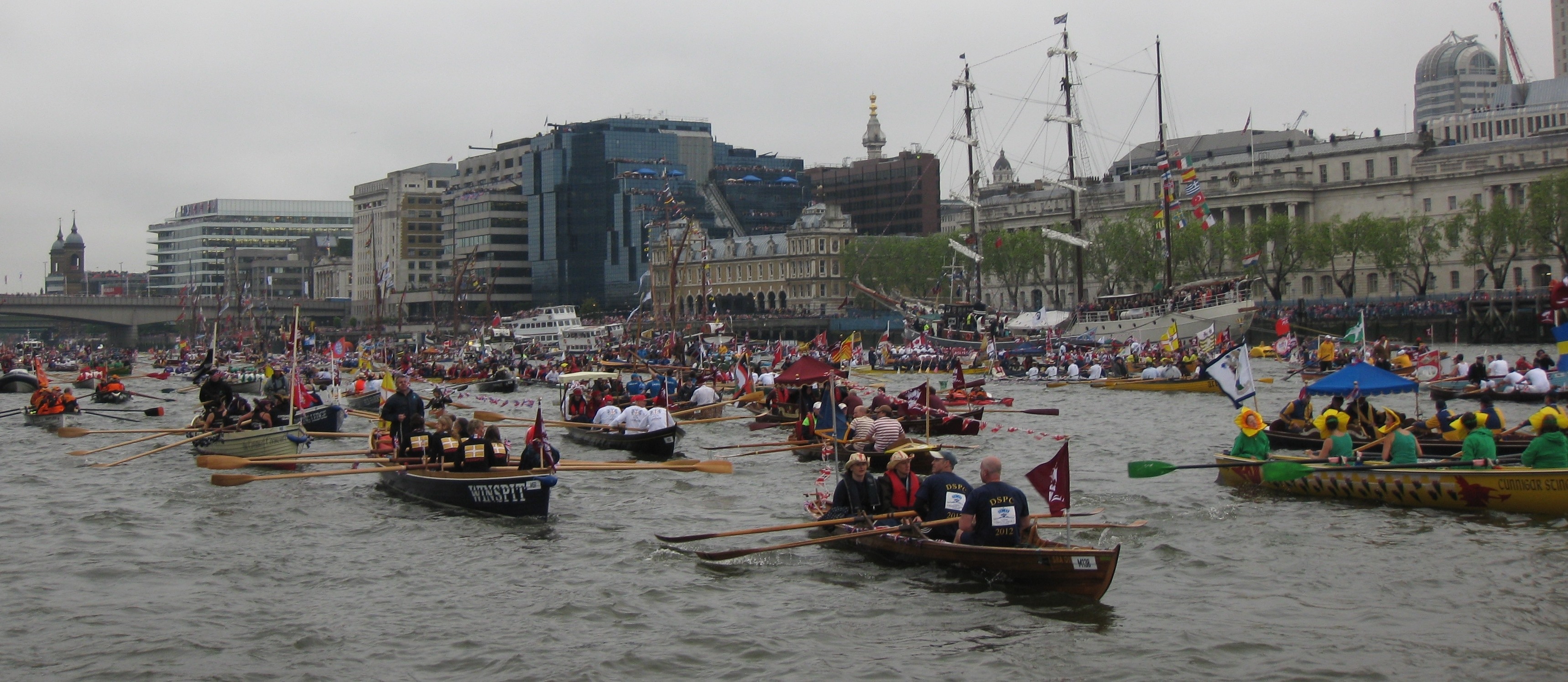 The chasing flotilla