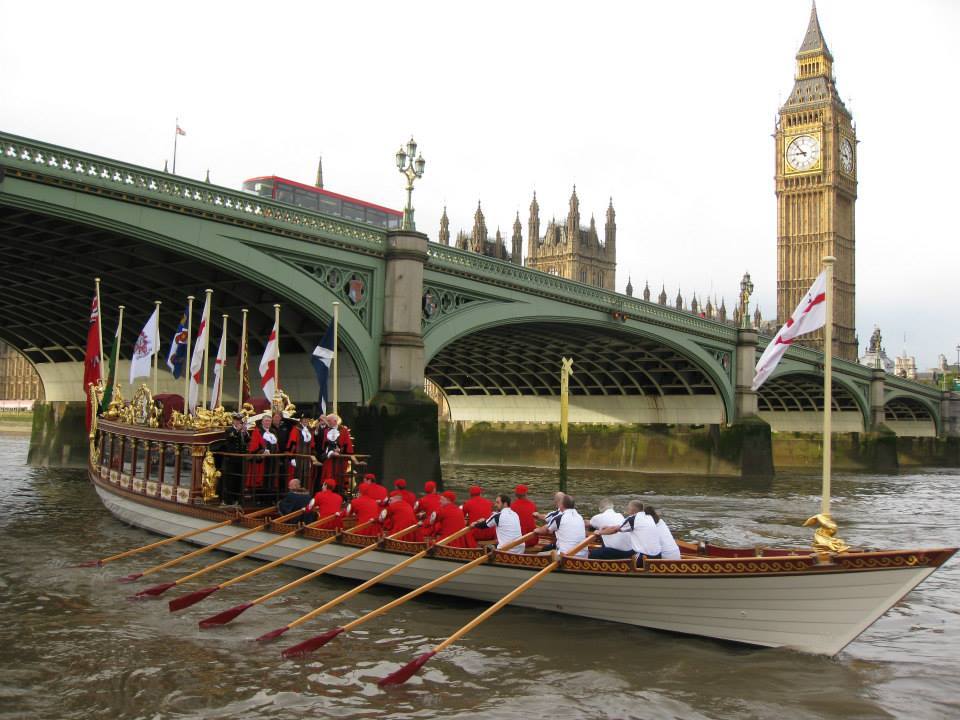 Gloriana transports the Lord Mayor past the Palace of Westminster