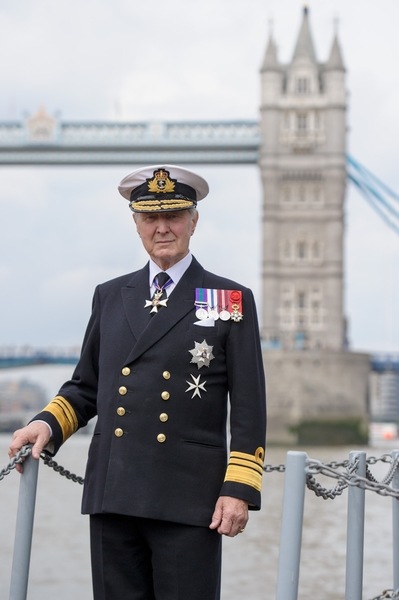 Lord Sterling of Plaistow MV Gloriana rows up the Thames as part of HM The Queen's 90th Birthday celbrations